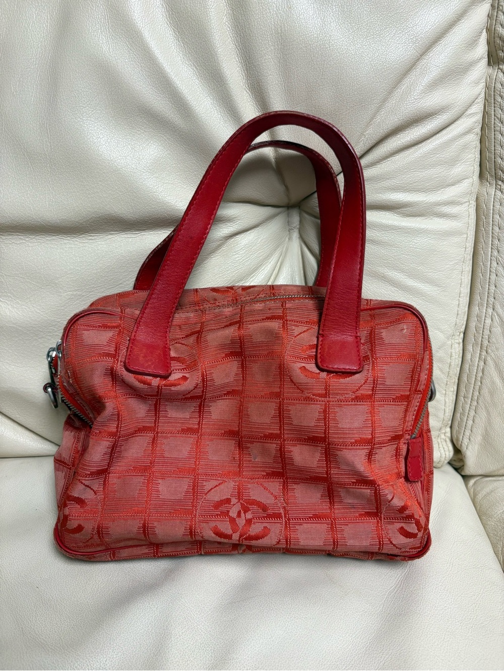 VTG CHANEL Travel Line Red Small Bag Zipper Pockets Nylon